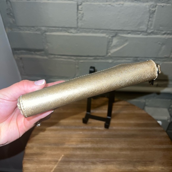 Michael Kors Gold Wallet - Picture 9 of 13